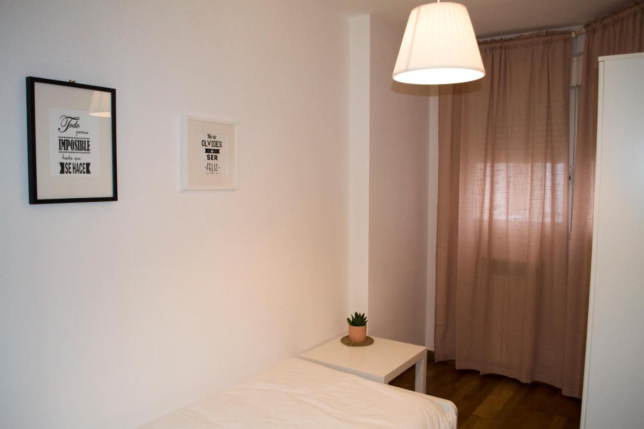 סרגוסה Apartamenticos Torrenueva I מראה חיצוני תמונה